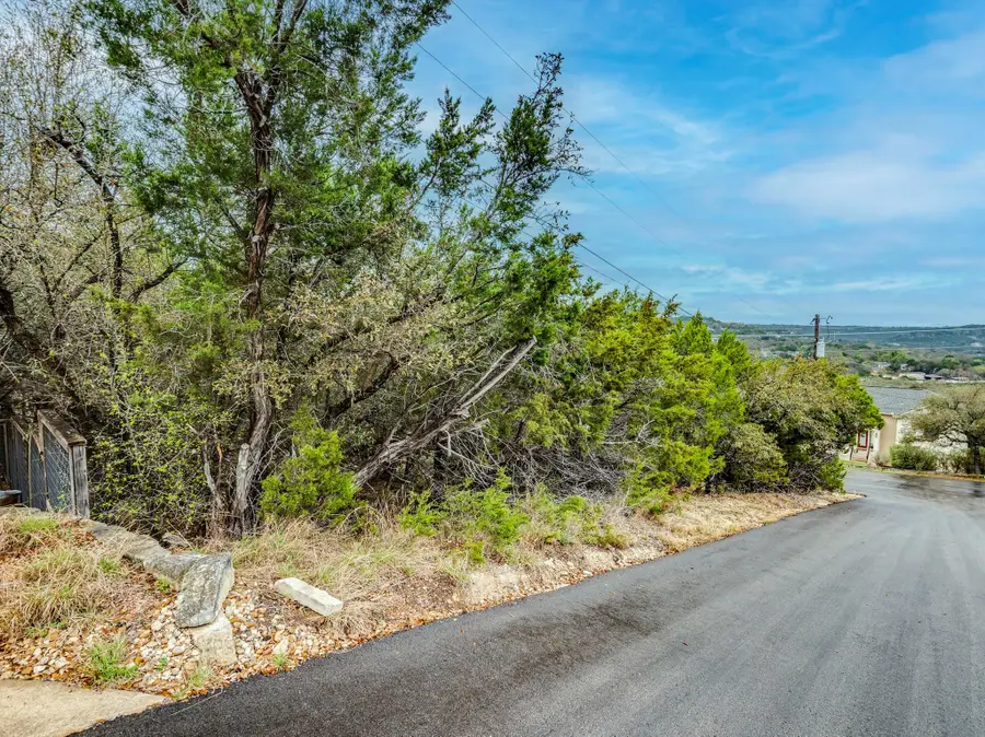 21500 Surrey Ln, Lago Vista, TX 78645 - #3