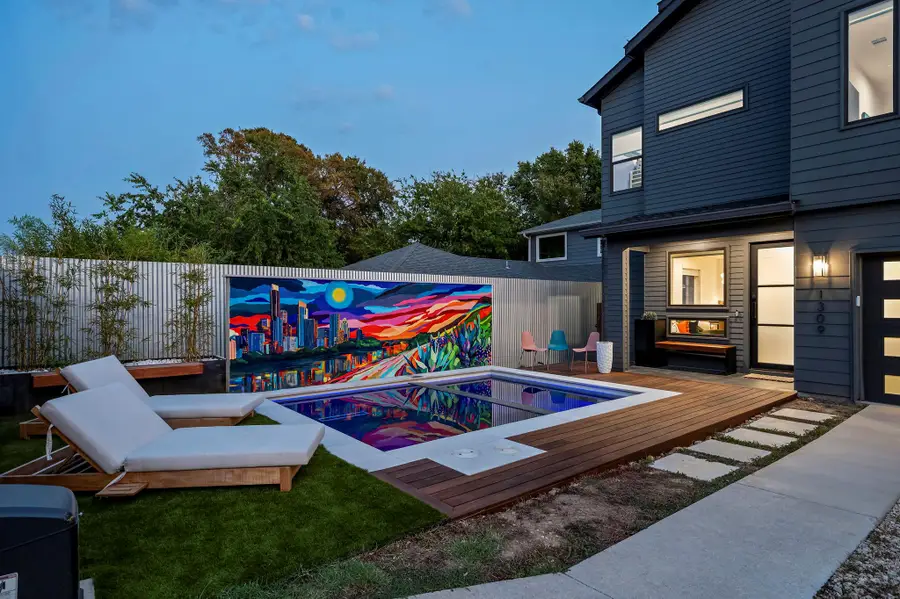 1309 Bob Harrison St, Austin, TX 78702 - Image #2