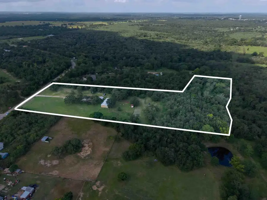277 Mesquite Dr, Cedar Creek, TX 78612 - #2