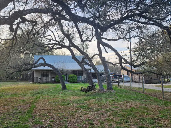 200 Little Barton Dr, Dripping Springs, TX 78620