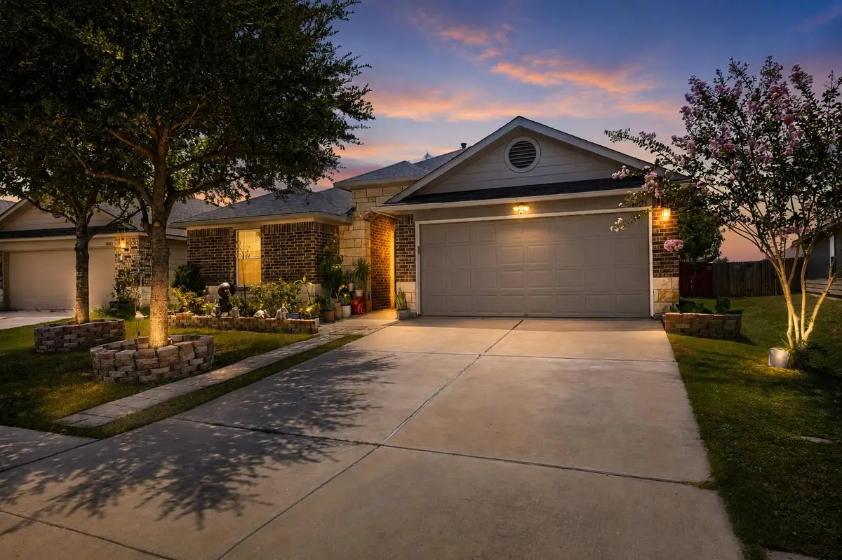 14921 Custis Ln, Austin, TX 78725 - #1