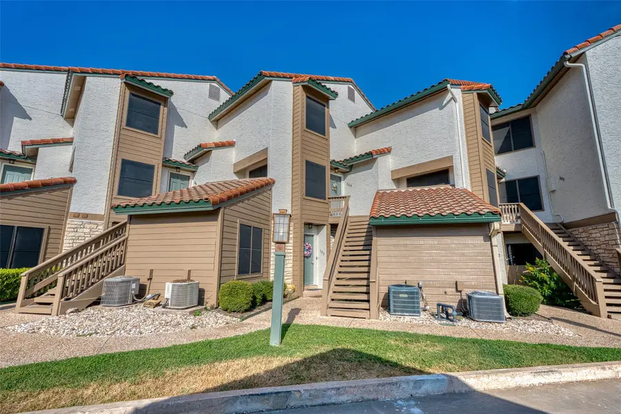 509 Short Circuit #203, Horseshoe Bay, TX 78657 - Image #2