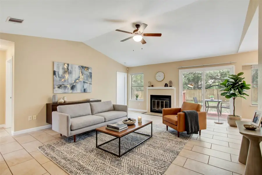 2203 Frontier Trl, Round Rock, TX 78681 - #3