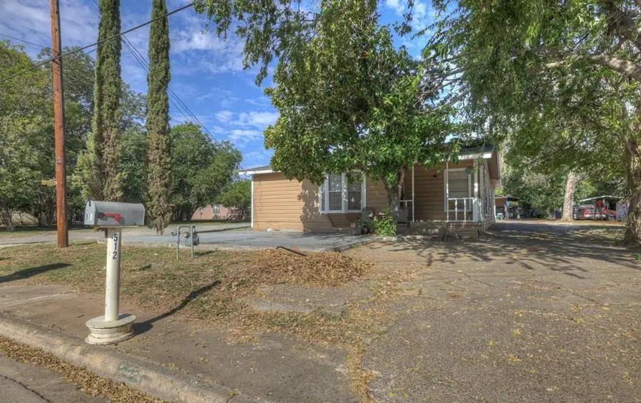 512 Valley St, San Marcos, TX 78666 - Image #3