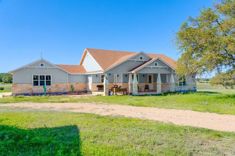 160 Red Stag Ct, Lampasas, TX 76550 - #2