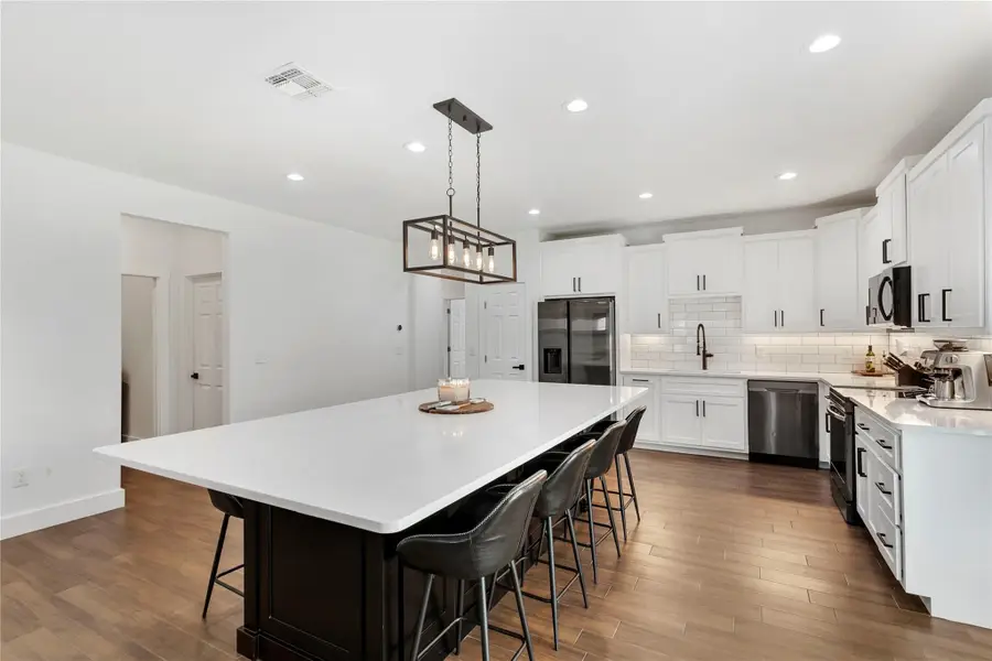 839 Cypress Ln, Cottonwood Shores, TX 78657 - Image #2