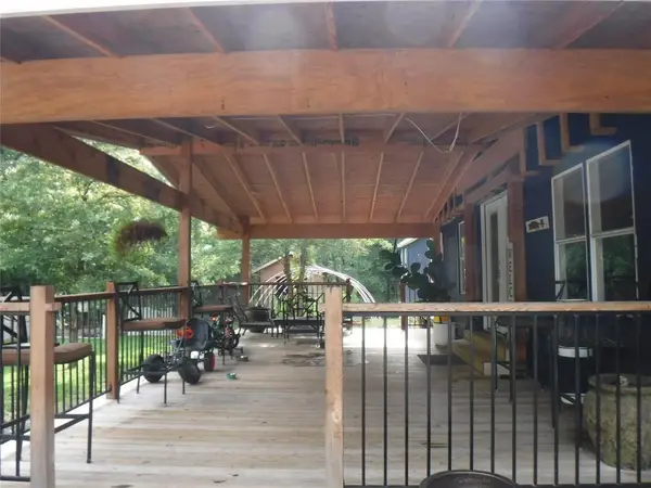 191 Hickory Ln, Elgin, TX 78621