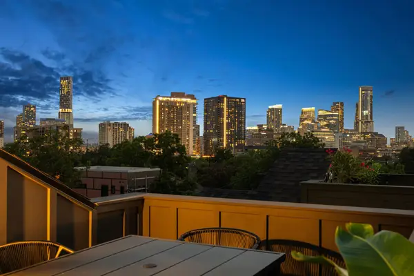 1007 E 15th St #3, Austin, TX 78702