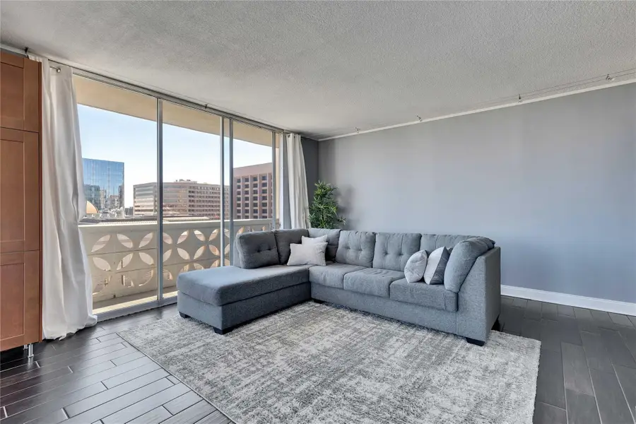 1801 Lavaca St #5D, Austin, TX 78701 - Image #3