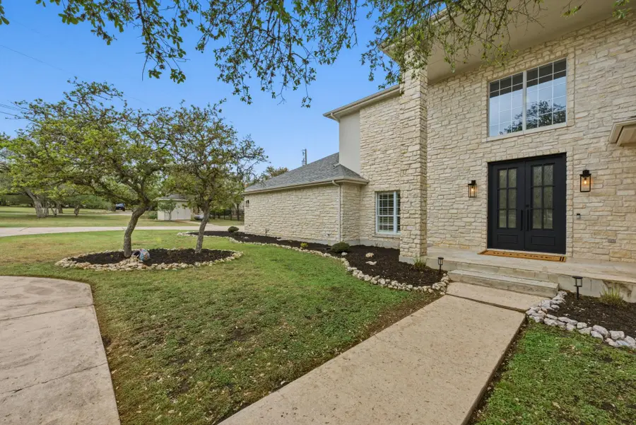900 Canyonwood Dr, Dripping Springs, TX 78620 - #2