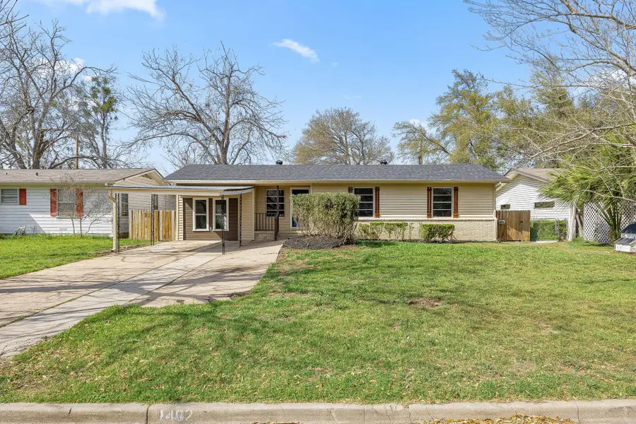 1402 Kent St, Taylor, TX 76574 - #2