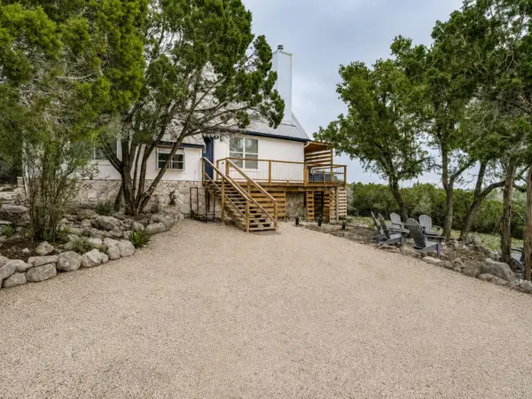 373 Treasure Hills Rd, Kerrville, TX 78028