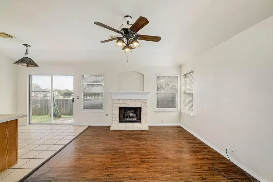 15205 Lantern Dr, Pflugerville, TX 78660 - #3