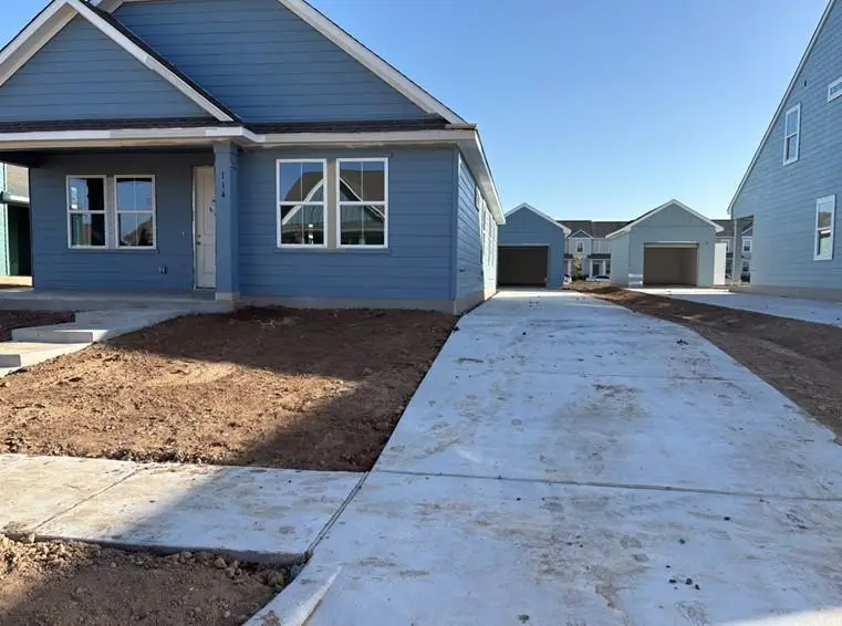 114 Cherry Blossom Ln, Taylor, TX 76574 - Image #2