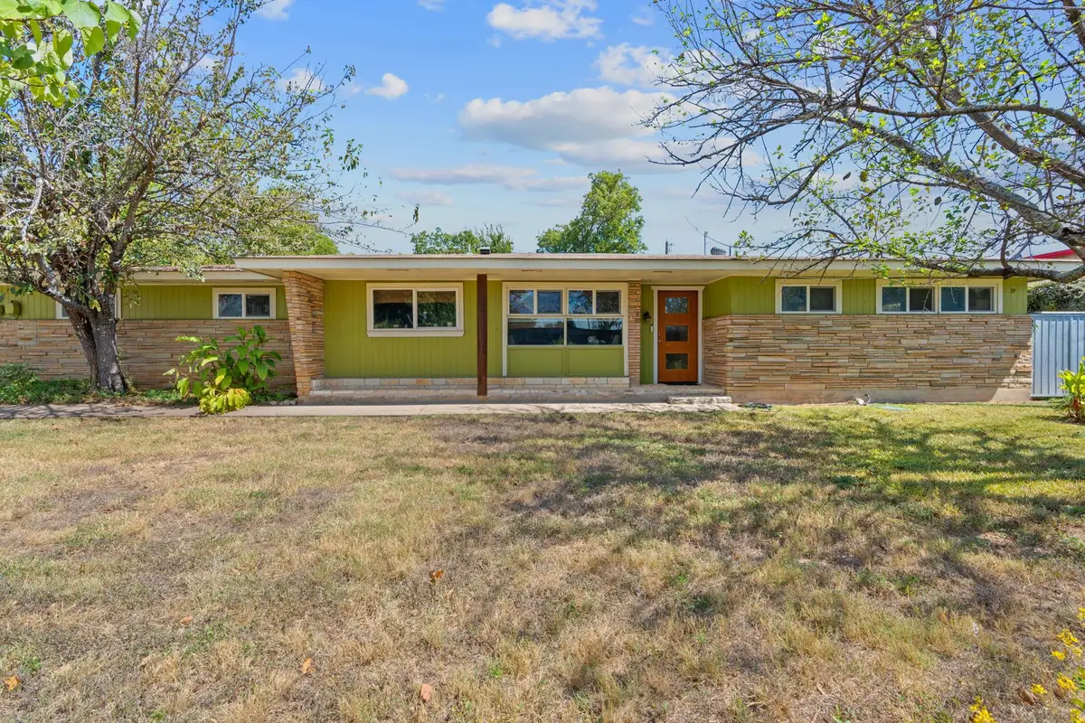 700 Corral Ln, Austin, TX 78745 - #1
