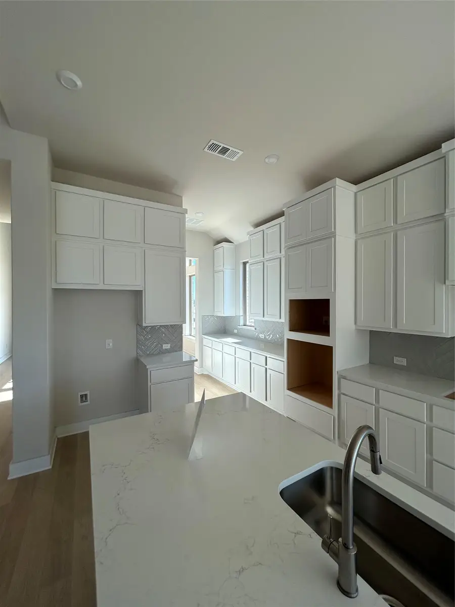 1908 Crimson Sunset Dr, Georgetown, TX 78628 - Image #3