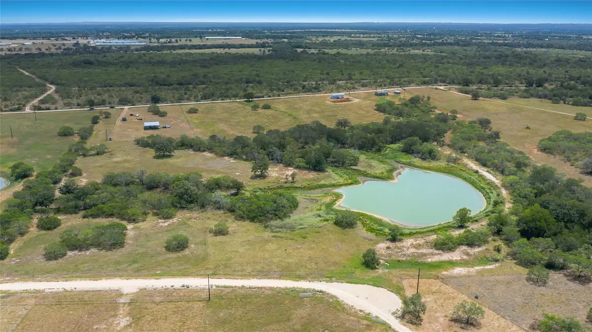 736 Cr 421 Rd, Waelder, TX 78959 - #1