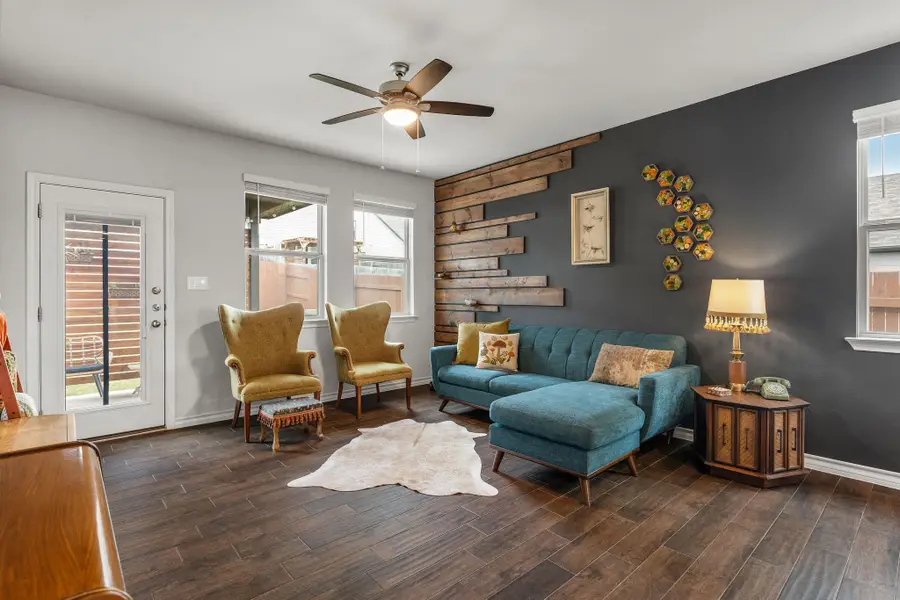 707 Eves Necklace Dr, Buda, TX 78610 - #2