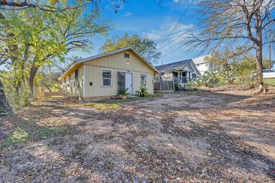 1144 Northwestern Ave, Austin, TX 78702 - Image #2