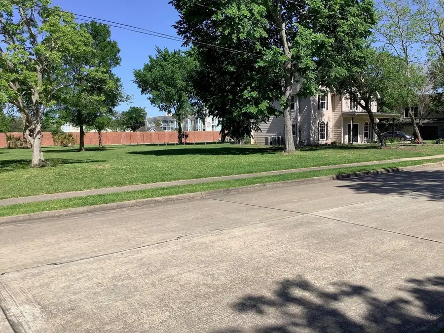 18603 Kings Lynn St, Houston, TX 77058 - #3