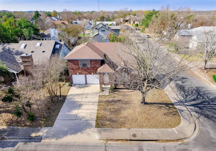 12710 Possum Hollow Dr, Austin, TX 78729 - Image #2