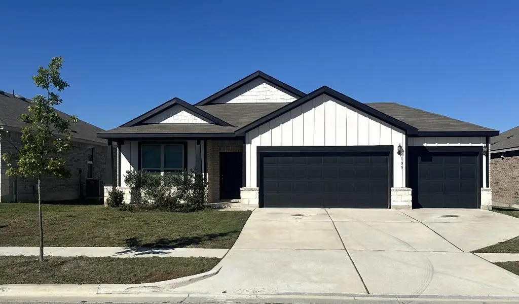 105 Onna St, Taylor, TX 76574 - Image #1