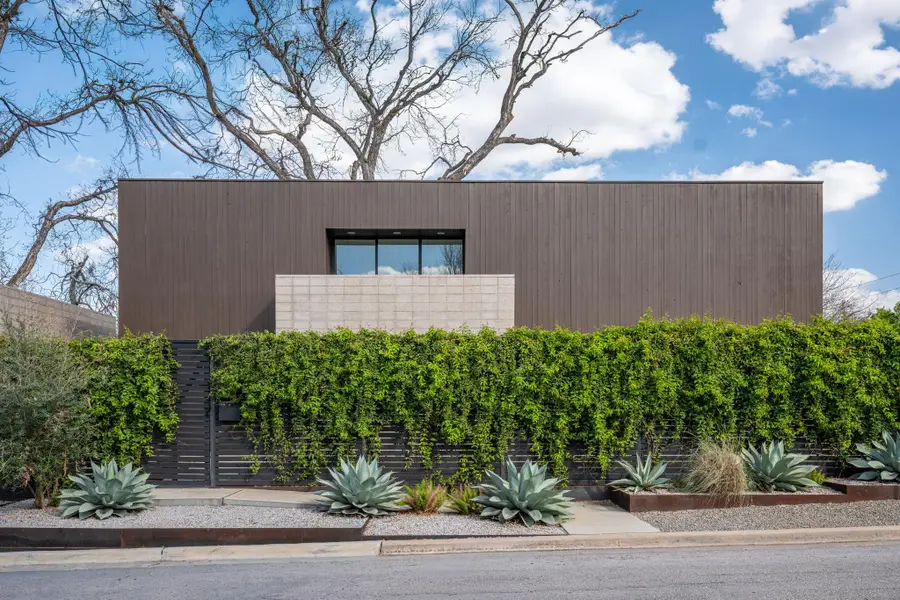 2014 E 2nd St, Austin, TX 78702 - #2