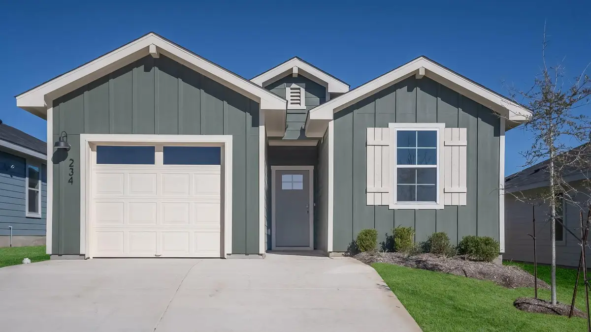 127 Orange Flame Blvd, Uhland, TX 78640 - Image #1