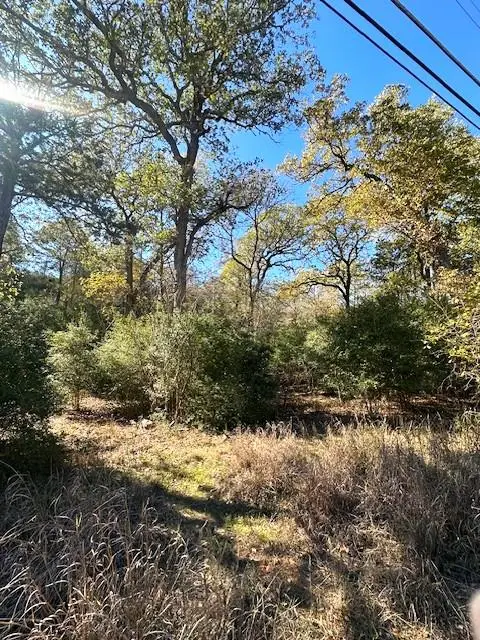 506 Tahitian Dr, Bastrop, TX 78602 - Image #2