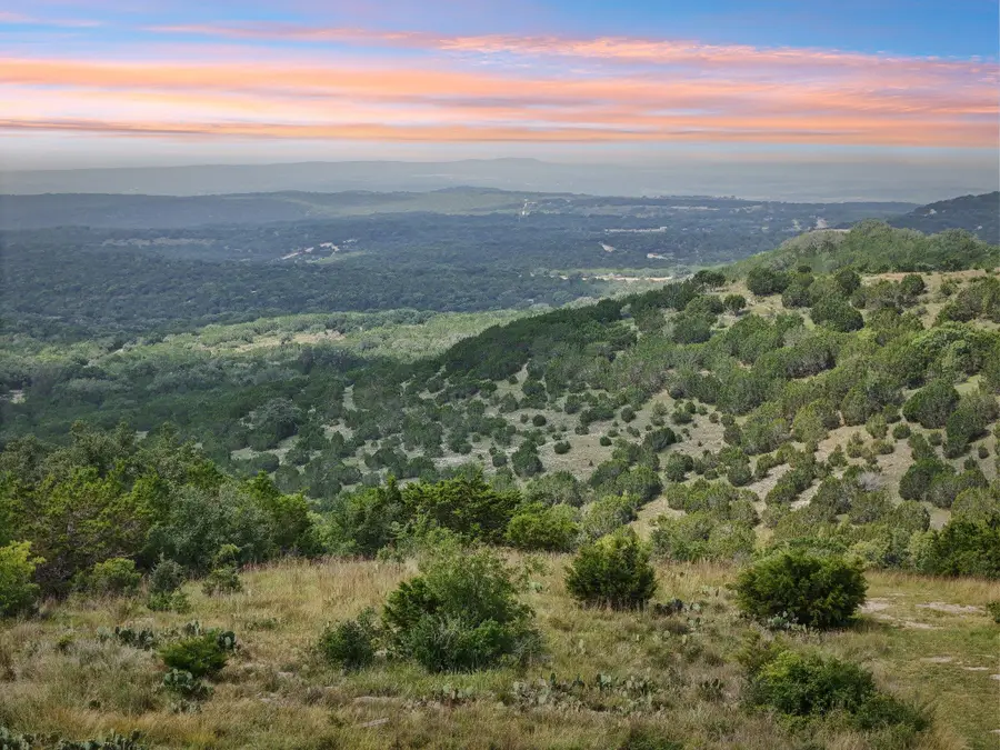 144 Cherokee Rdg, Bertram, TX 78605 - #2