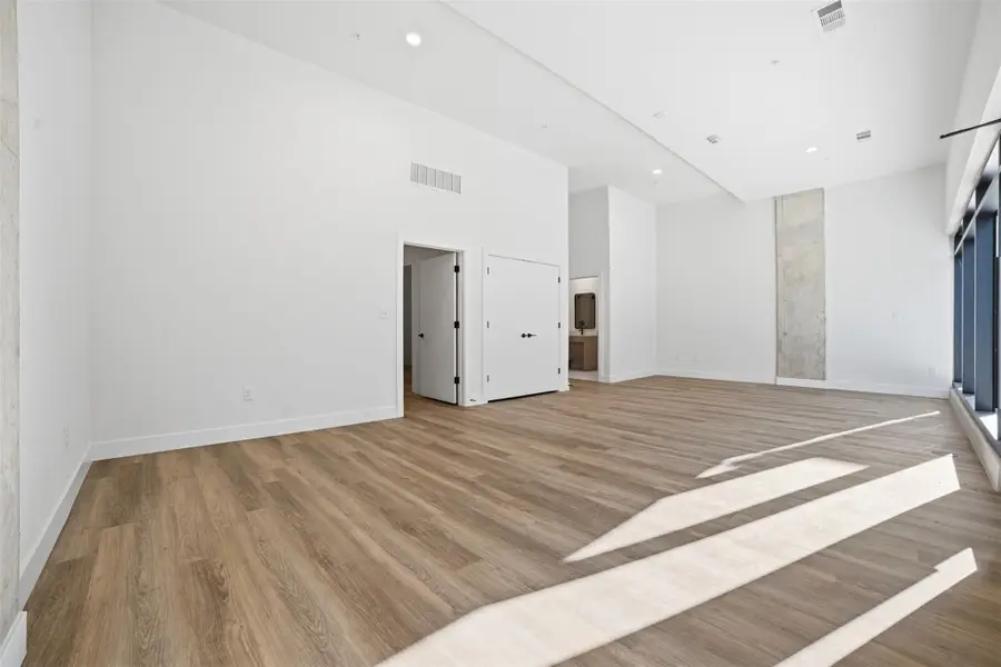 4315 S Congress Ave #105, Austin, TX 78745 - #3