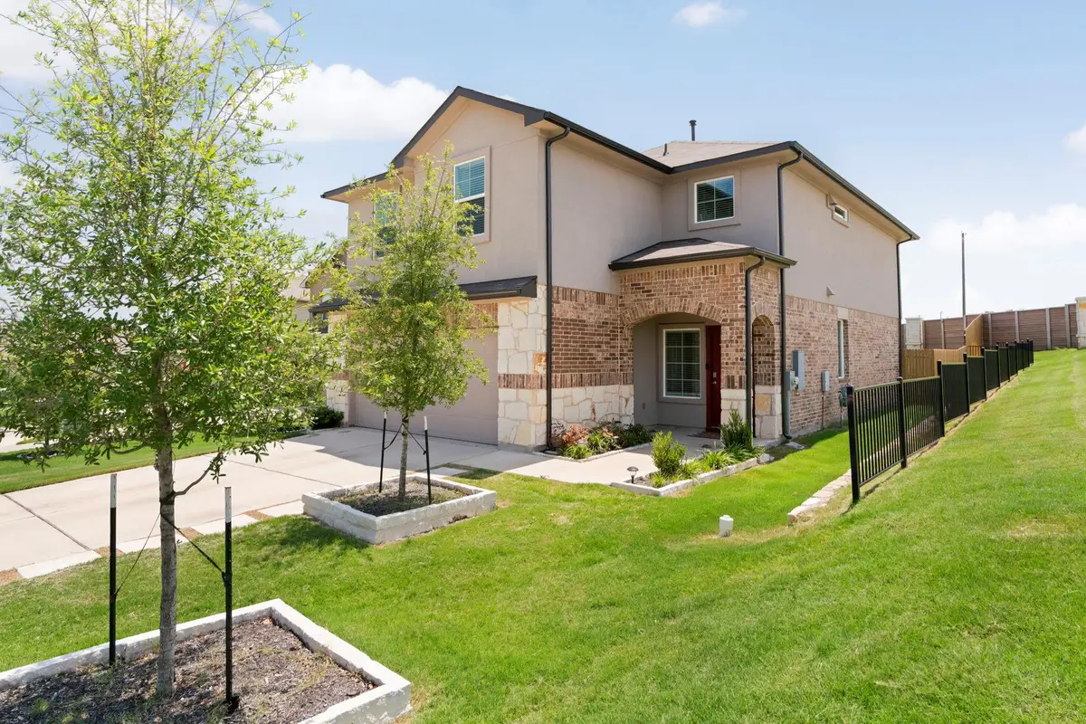300 Brooklyn Dr, Georgetown, TX 78626 - #1