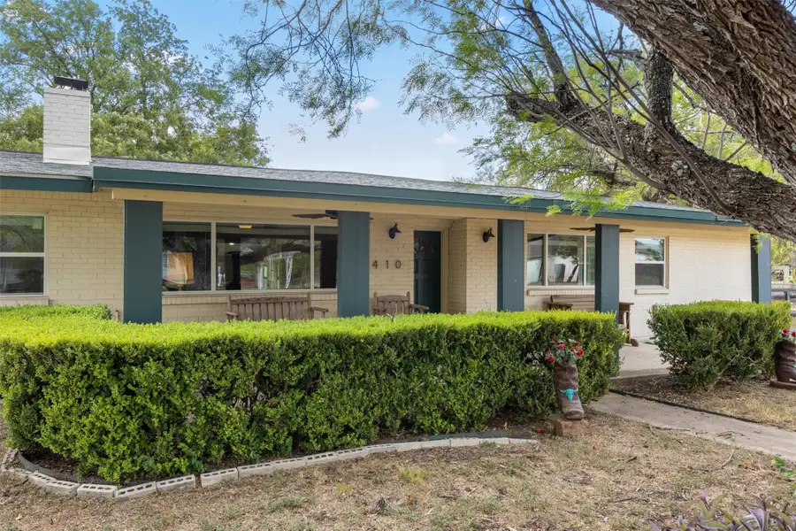 410 N Burnet St, Manor, TX 78653 - #2
