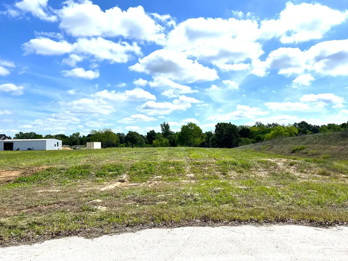 0005 Brenham St, McDade, TX 78650 - #1