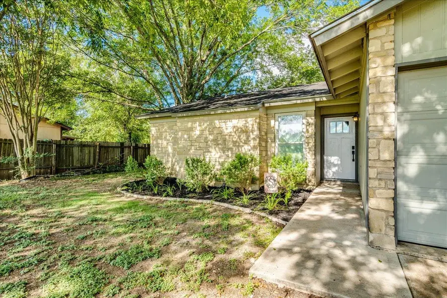 308 Bonita Vista Dr, Buda, TX 78610 - #3