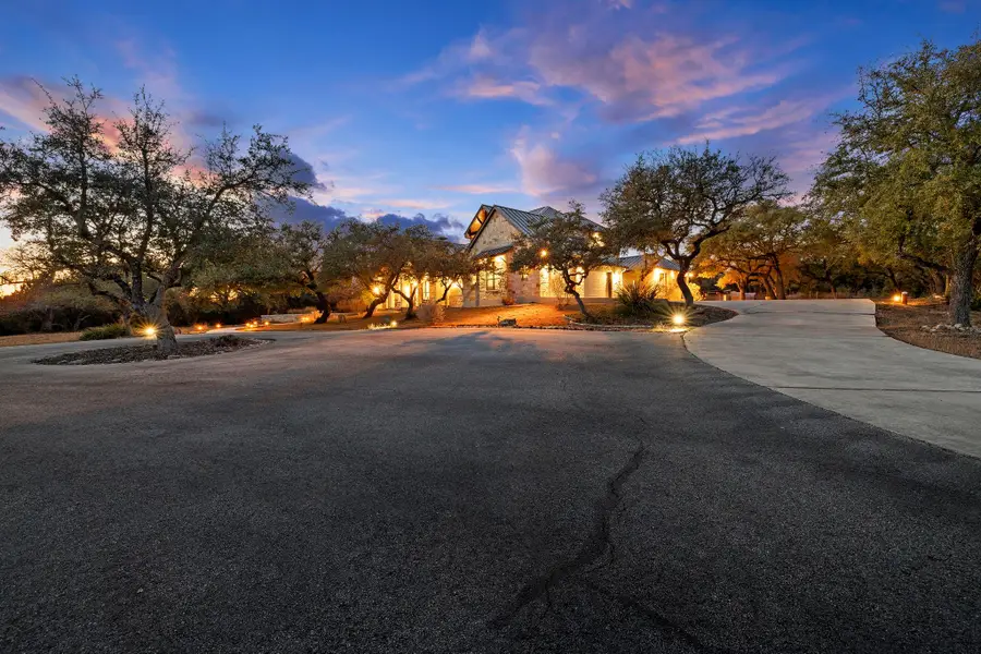 1941 Canyon Curve Curv, Spring Branch, TX 78070 - #2