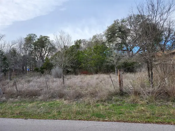 11304 Lakeside Dr, Jonestown, TX 78645