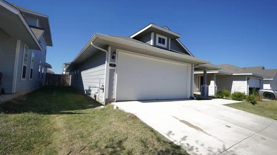 251 Tempest Trl, Maxwell, TX 78656 - #3