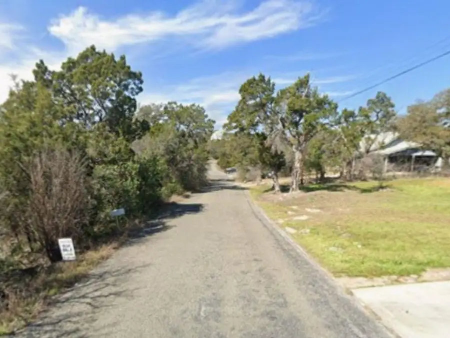 18501 E Lakeview Dr, Jonestown, TX 78645 - #2