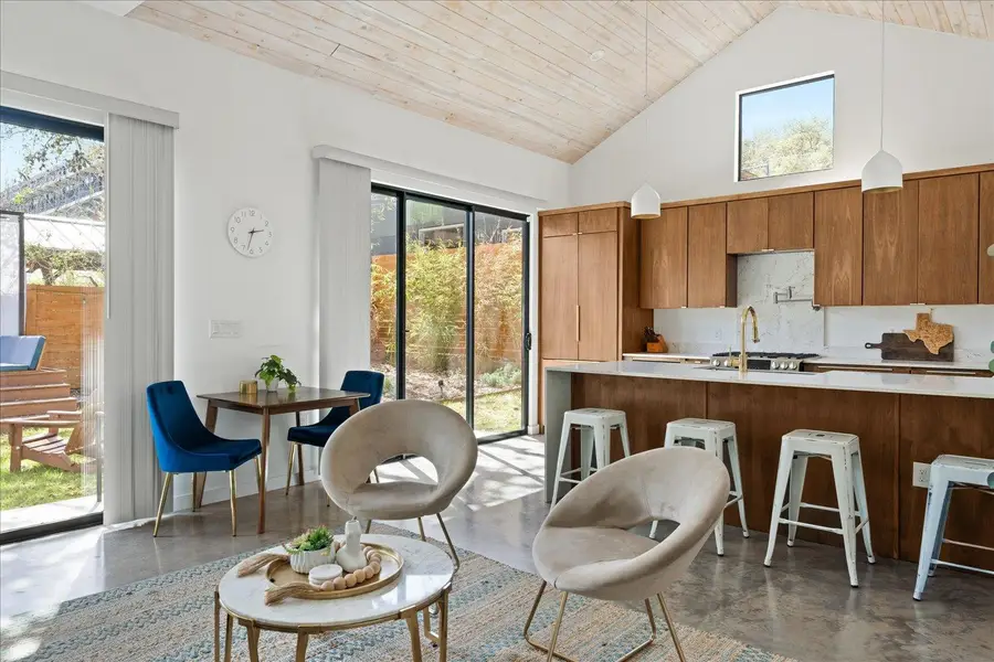 2214 S 3rd St #B, Austin, TX 78704 - #3