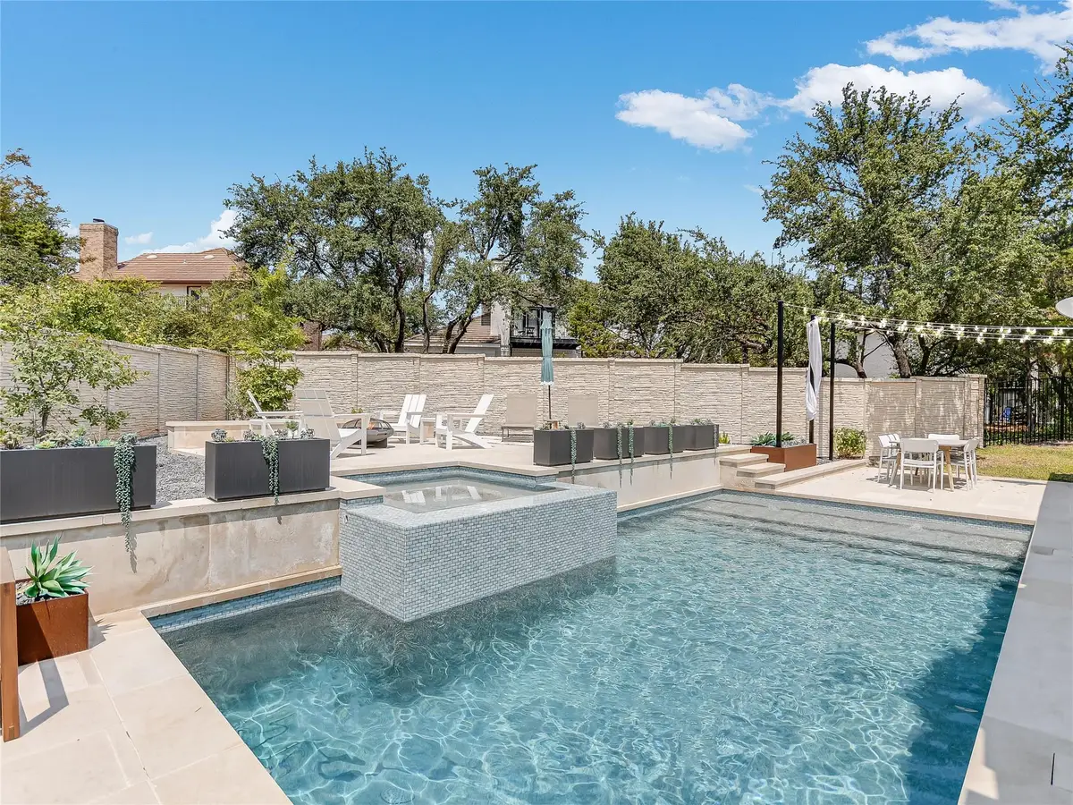 75 Stillmeadow Dr, The Hills, TX 78738 - #1
