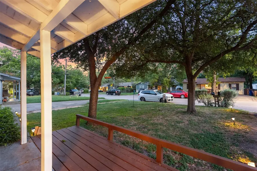 412 W Croslin St, Austin, TX 78752 - #3