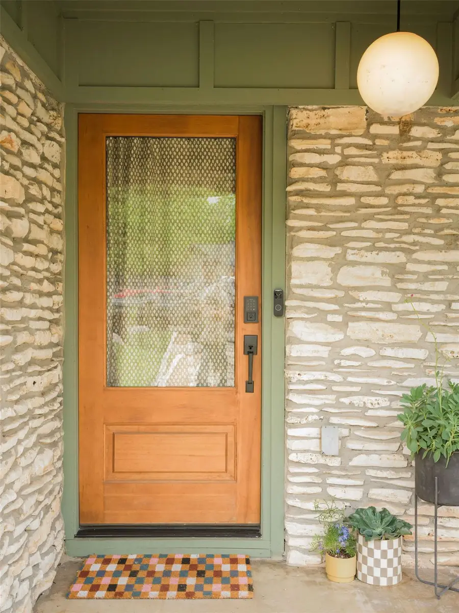 5808 Gloucester Ln, Austin, TX 78723 - #3