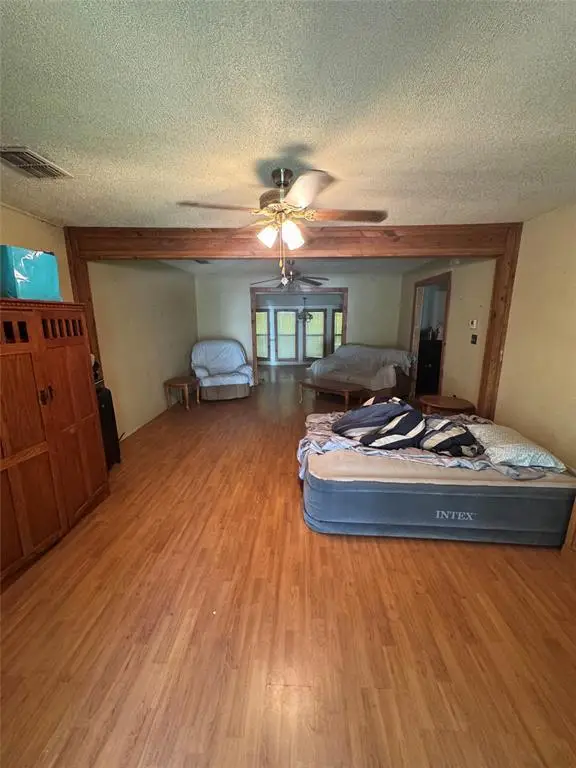 2109 Castro Ave, Hondo, TX 78861 - Image #2