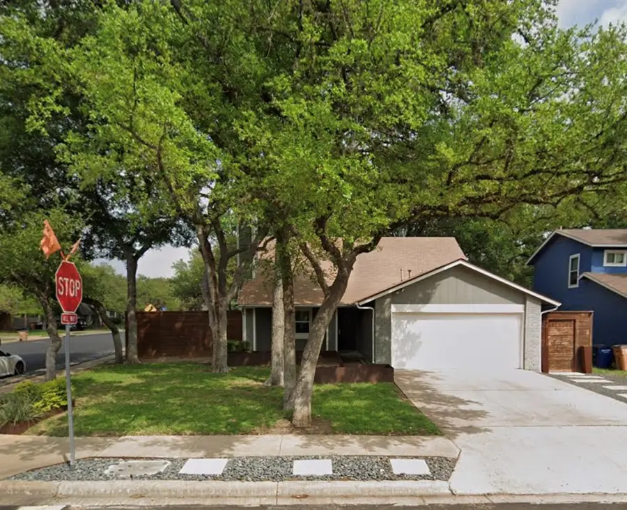 8001 Copano Dr, Austin, TX 78749 - Image #2