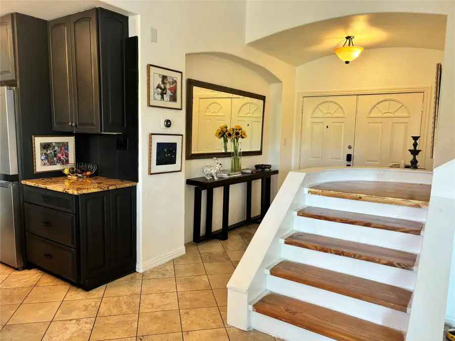 338 Sailmaster St, Lakeway, TX 78734 - #3