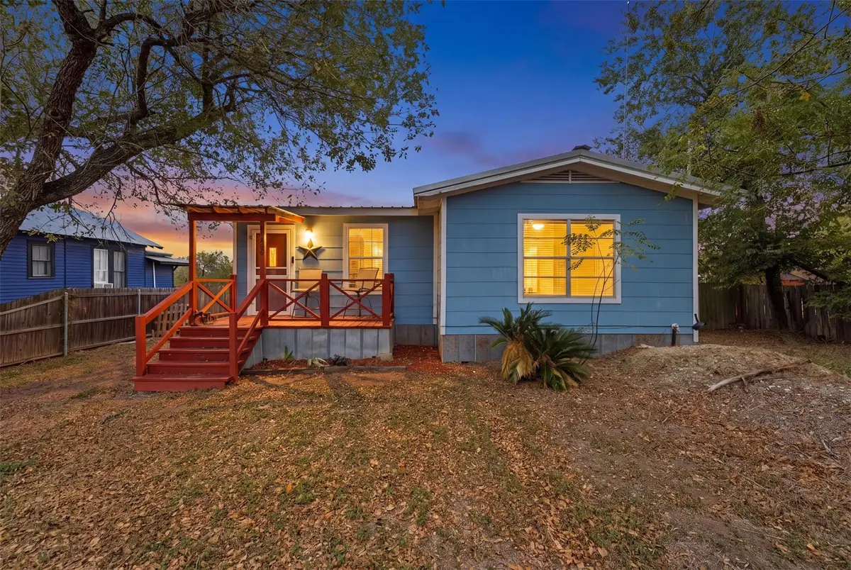 1926 Dreyer Ln, Gonzales, TX 78629 - #1