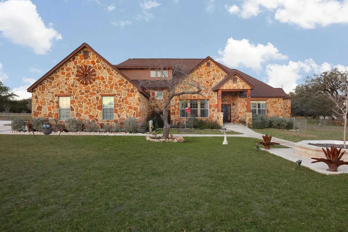 103 Rio Grande Dr, Blanco, TX 78606 - Image #1