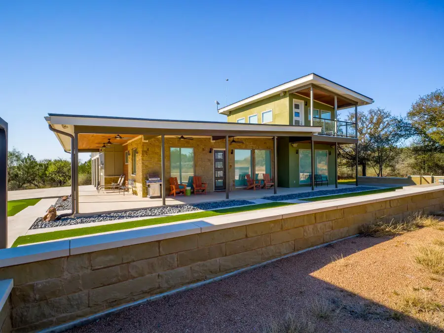 125 W Granite Oaks Dr, Burnet, TX 78611 - Image #2