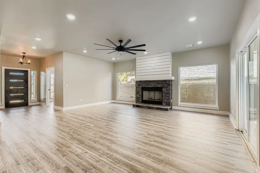 1403 Sunset Dr, Marble Falls, TX 78654 - #3